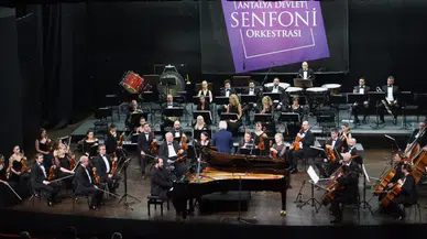 Antalya Senfoni'den Çanakkale Şehitleri konseri