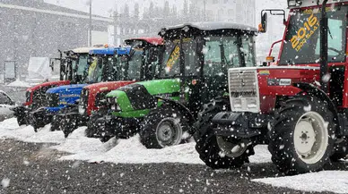 Erzurum ve Kars'ta 341 yerleşim yerine ulaşım sağlanamıyor