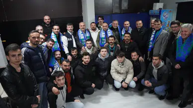 Rahmi Metin, Mekansızlar taraftar gurubunu ziyaret etti 