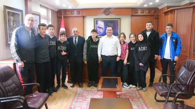 Ardeşen İmam Hatip Ortaokulu öğrencileri Kaymakam Altay'ı ziyaret etti