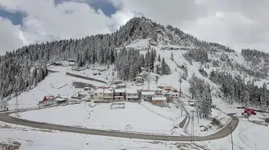 Trabzon ilkbaharda beyaza büründü