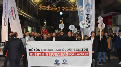 Trabzon'da teravih sonrası Filistin'e destek yürüyüşü gerçekleştirildi