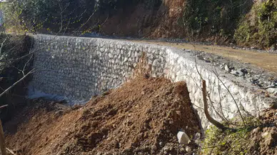 Fındıklı Kaymakamlığı'nın köylerdeki çalışmaları devam ediyor