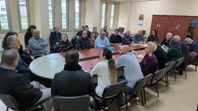 Rahmi Metin bazı liselere ziyarette bulundu