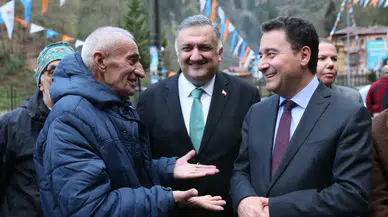 DEVA Partisi Genel Başkanı Babacan, Rize'de seçim çalışmalarını sürdürdü
