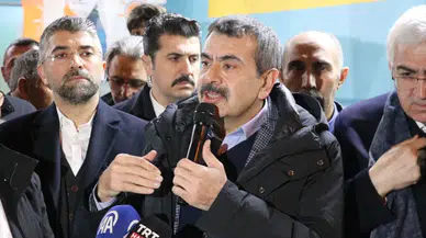 Milli Eğitim Bakanı Tekin, Erzurum Aziziye'de partililerle buluştu: