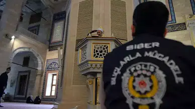 Adana’da cuma hutbesinde ‘siber dolandırıcılık’ uyarısı