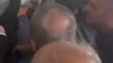 Darbedilen sandık görevlisi rahatsızlanıp hastaneye kaldırıldı