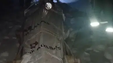 Yol kardan kapandı, kızağa konulan cenaze 3 kilometre çekilerek köye götürüldü