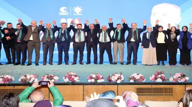 AK Parti’li Yazıcı, Rize’de belediye başkan adayları proje tanıtım toplantısında konuştu