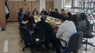 Kaymakam Altay, Ardeşen Anadolu İmam Hatip Lisesi Fen ve Sosyal Bilimler Proje Okulu'nu ziyaret etti