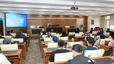 Erzurum Büyükşehir Belediye Başkanı Mehmet Sekmen, Atatürk Üniversitesi öğrencilerini ağırladı