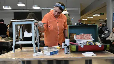 Erzurum'da kadınlar atıklardan sanat eseri yaptı