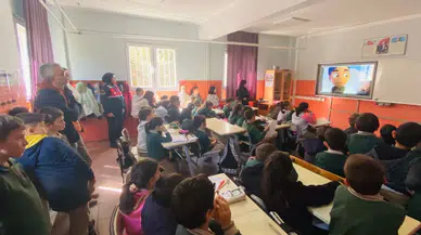 Artvin'de İlkokul Öğrencilerine Jandarma Tanıtımı ve Güvenlik Eğitimi