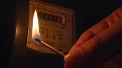 Aydın'da elektrik kesintisine teslim oluyor