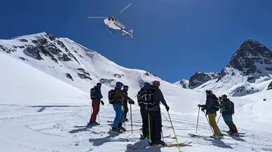 Artvin'de ayılar kayak merkezindeki 7 yapıya zarar verdi