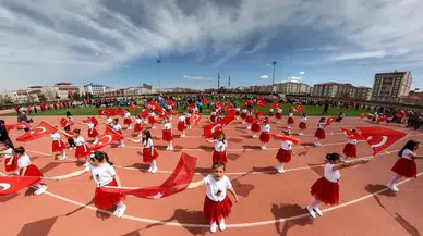 Doğu Anadolu'da 23 Nisan Ulusal Egemenlik ve Çocuk Bayramı coşkuyla kutlandı