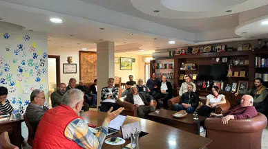 Fındıklı Belediye Başkanı Ercümen Şahin Çervatoğlu muhtarlarla buluştu