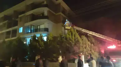 Otoparktaki otomobil yangını endişe yarattı, 52 dairelik bina tahliye edildi