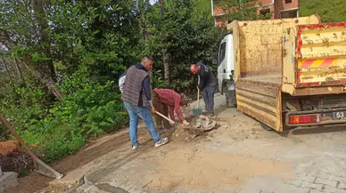 Derepazarı Belediyesi yol düzenleme ve temizlik çalışmalarına devam ediyor