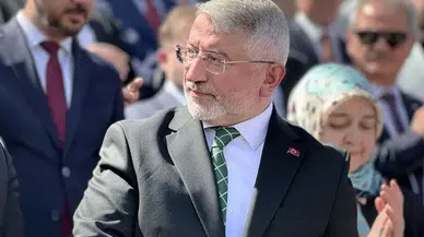 Yusufeli Belediye Başkanı Barış Demirci, mazbatasını aldı