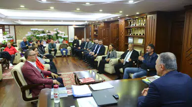 Başkan Atagün tebrik ziyaretlerini kabul ediyor