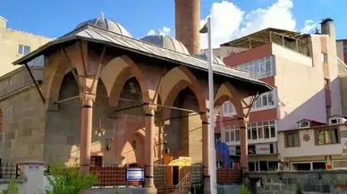 Bakırcı Camii: Tarihin İzinde Bir Miras