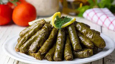 Aile sofralarının vazgeçilmezi: Efsane Zeytinyağlı Sarma tarifi