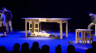 Trabzon'da "Çığ" adlı tiyatro oyunu sahnelendi