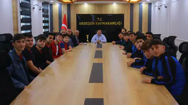 Ardeşen'li sporcu gençler Kaymakam Altay'ı ziyaret etti
