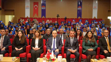 Çorum'da 4. dönem "Anne Üniversitesi"nden 65 kadın mezun oldu