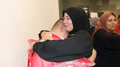 Kayseri'de 160 engelliye temsili asker kınası