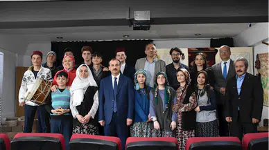 Yönetmenliğini öğretmenlerin yaptığı tiyatro oyunları festivalde sahnelenecek