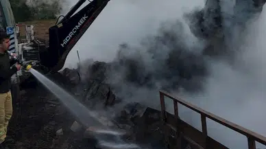 Gerze’de çıkan yangında bir ev yandı