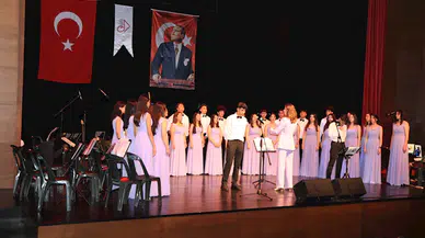 Öğretmen ve öğrencilerden unutulmaz konser 