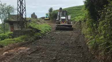 Kalkandere'de dağ yolu düzenlemeleri devam ediyor