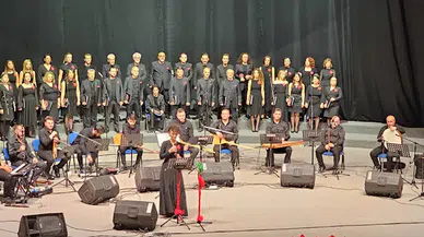 Trabzon'da öğretmenlerden oluşan koro konser verdi