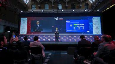 Bakan Kacır: Togg, otomotiv sektörünün dönüşümüne öncülük ediyor