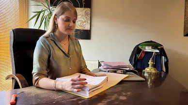 İnşaatta başına düşen demirle bitkisel hayata giren işçinin ailesine 8 milyon lira tazminat