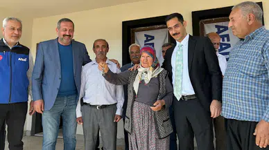 İslahiye’de 20 köy evi hak sahiplerine teslim edildi