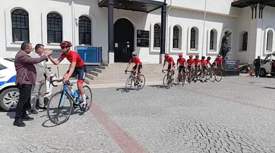 Ankara'ya bayrak ve toprak taşıyan 19 Mayıs Bisiklet Turu Amasya’dan geçti