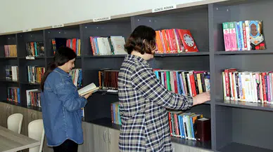 Bayburt Belediyesi Aile Yaşam Merkezi'ndeki kütüphane öğrencilerin hizmetine açıldı