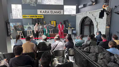 Zonguldak'ta engelli tiyatro topluluğu "Müzeler Günü"ne özel sahne aldı