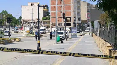 Adıyaman'da fünyeyle patlatılan çantadan kıyafet çıktı