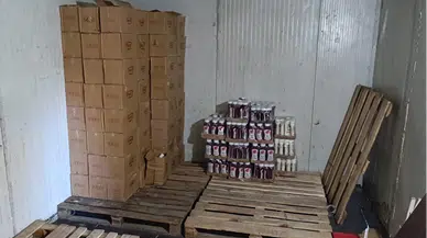 Samsun'da son kullanma tarihi değiştirilen 2 bin 203 şişe ketçap ve mayonez ele geçirildi