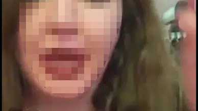 Canlı yayında 8 yaşındaki kızı için 'müstehcen' ifadeler kullanan kadına gözaltı