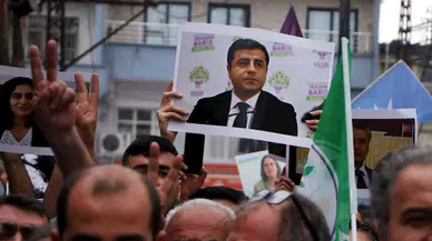 Adana'da DEM Parti'den 'Kobani Davası' kararına tepki 