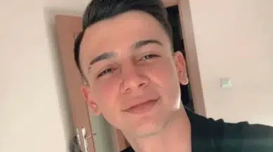 Bariyere çarpan motosikletteki 2 arkadaş öldü