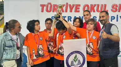 RİZE SATRANÇTA TÜRKİYE ÜÇÜNCÜSÜ OLDU