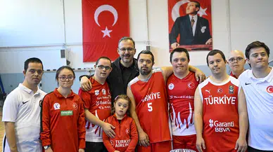 Muharrem Kasapoğlu’ndan 19 Mayıs mesajı: Bize düşen umut dolu bir gelecek hazırlamak